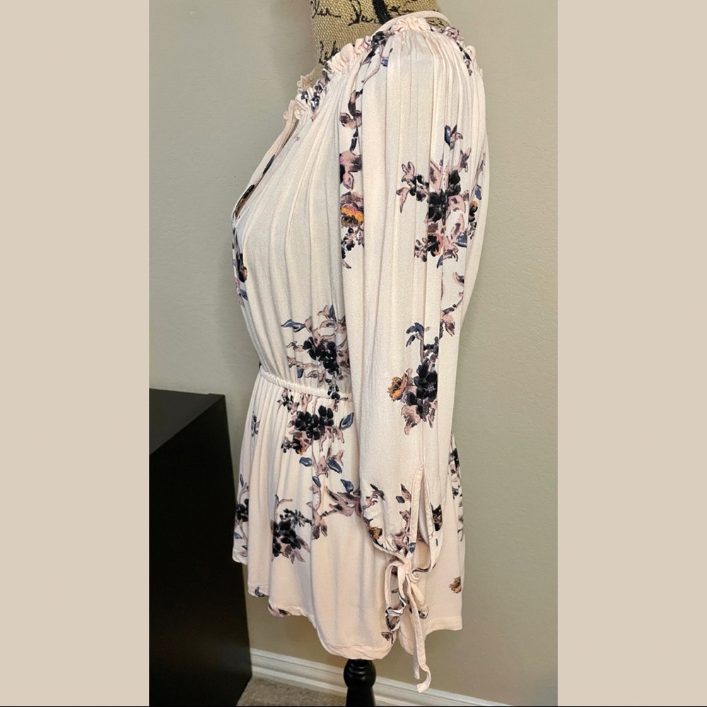 FREE PEOPLE : Pink Floral Long Sleeved Romper - Picture 4 of 11